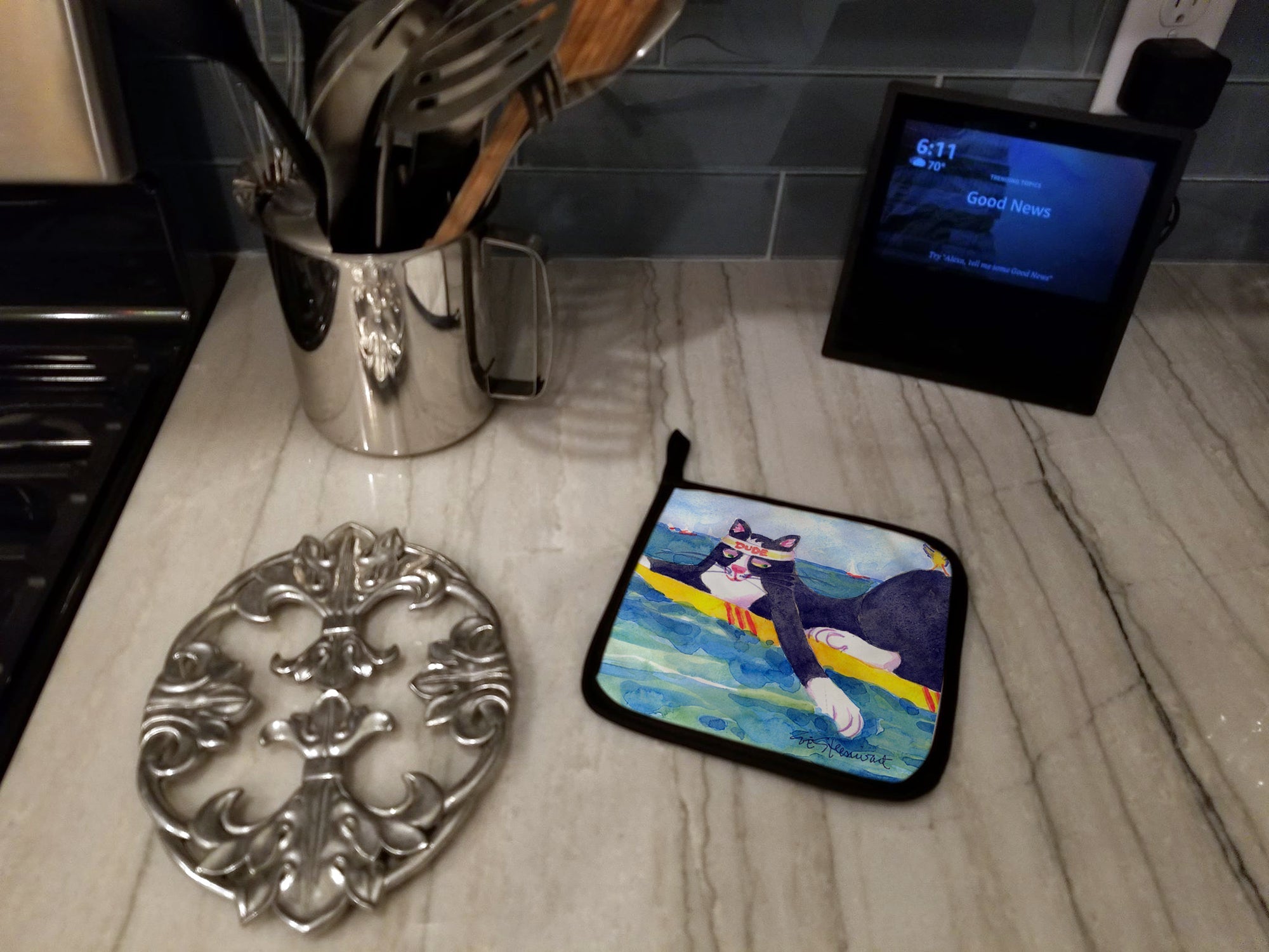 Black and white Cat Surfin Bird Pot Holder Set of 2 Heat Resistant Quilted Hot Pads 7.5 x 7.5 Inch, Insulated Kitchen Trivets for Cooking & Baking