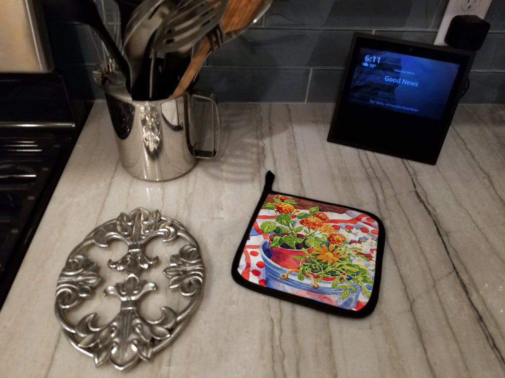 Flowers with a side of lemons Pot Holder Set of 2 Heat Resistant Quilted Hot Pads 7.5 x 7.5 Inch, Insulated Kitchen Trivets for Cooking & Baking
