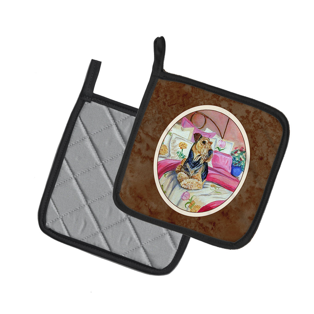 Airedale Waiting on Mom Pot Holder Set of 2 Heat Resistant Quilted Hot Pads 7.5 x 7.5 Inch, Insulated Kitchen Trivets for Cooking & Baking