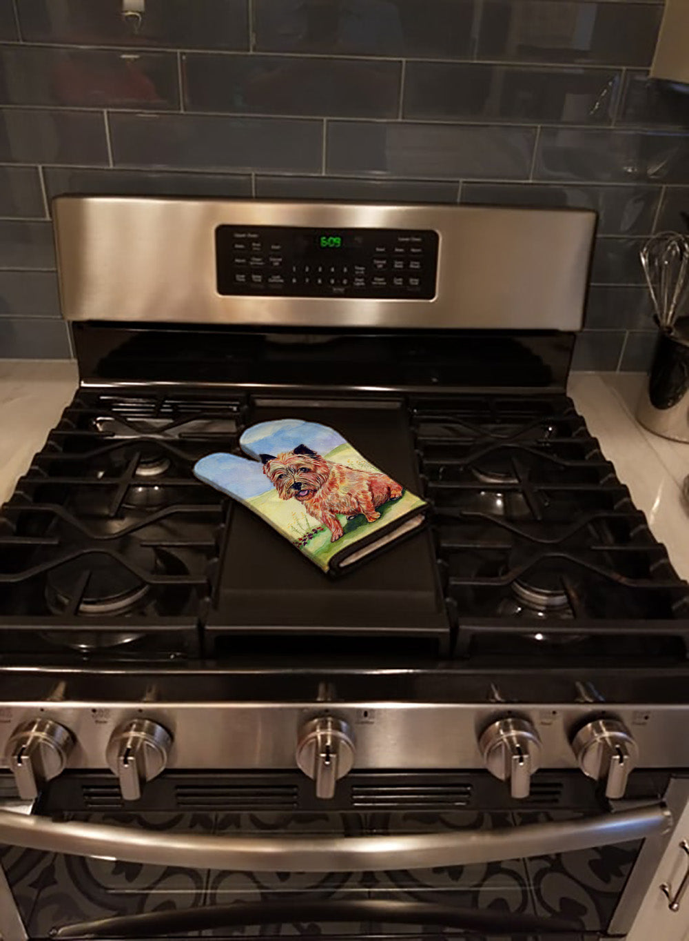 Cairn Terrier and the Chipmunk Oven Mitt Heat Resistant Thick Oven Mitt for Hot Pans and Oven, Kitchen Mitt Protect Hands, Cooking Baking Glove