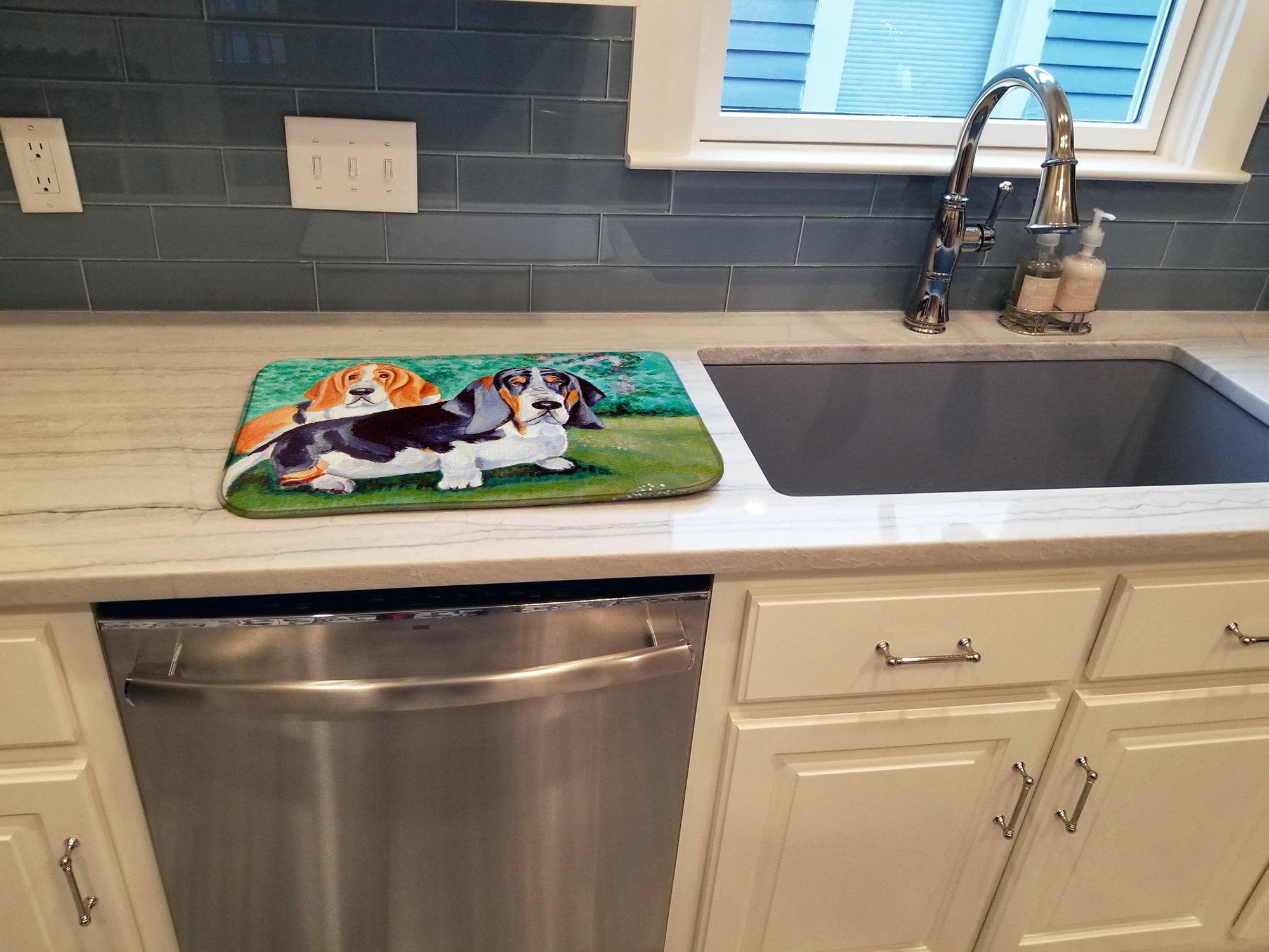 Basset Hound Double Trouble Dish Drying Mat Absorbent Dish Drying Mat Pad for Kitchen Counter Dish Drainer Mat for Countertop, 14 x 21", Multicolor
