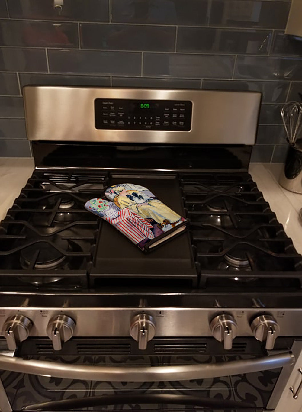 Lady with her Papillon Oven Mitt Heat Resistant Thick Oven Mitt for Hot Pans and Oven, Kitchen Mitt Protect Hands, Cooking Baking Glove