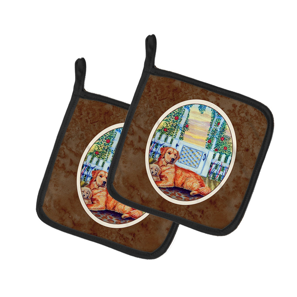 Golden Retriever and puppy at the fence Pot Holder Set of 2 Heat Resistant Quilted Hot Pads 7.5 x 7.5 Inch, Insulated Kitchen Trivets for Cooking & Baking