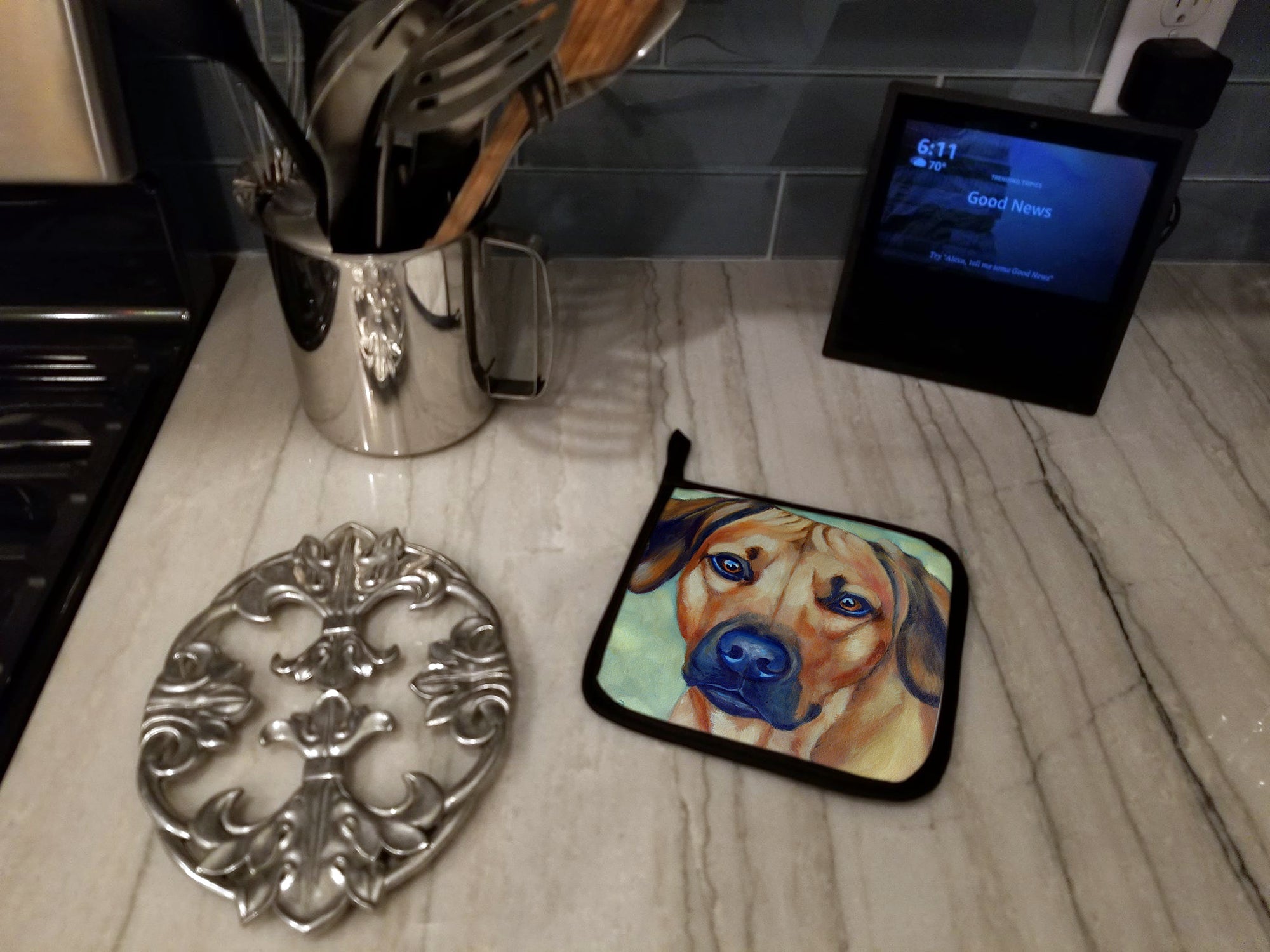 Rhodesian Ridgeback Pot Holder Set of 2 Heat Resistant Quilted Hot Pads 7.5 x 7.5 Inch, Insulated Kitchen Trivets for Cooking & Baking