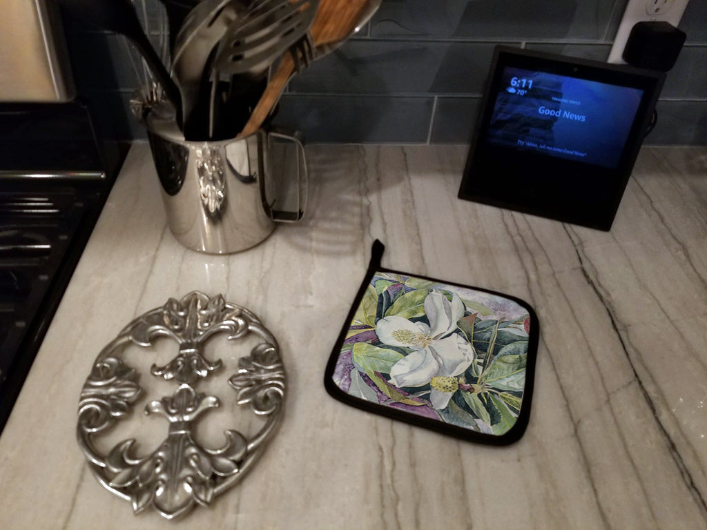 Flower - Magnolia Pot Holder Set of 2 Heat Resistant Quilted Hot Pads 7.5 x 7.5 Inch, Insulated Kitchen Trivets for Cooking & Baking