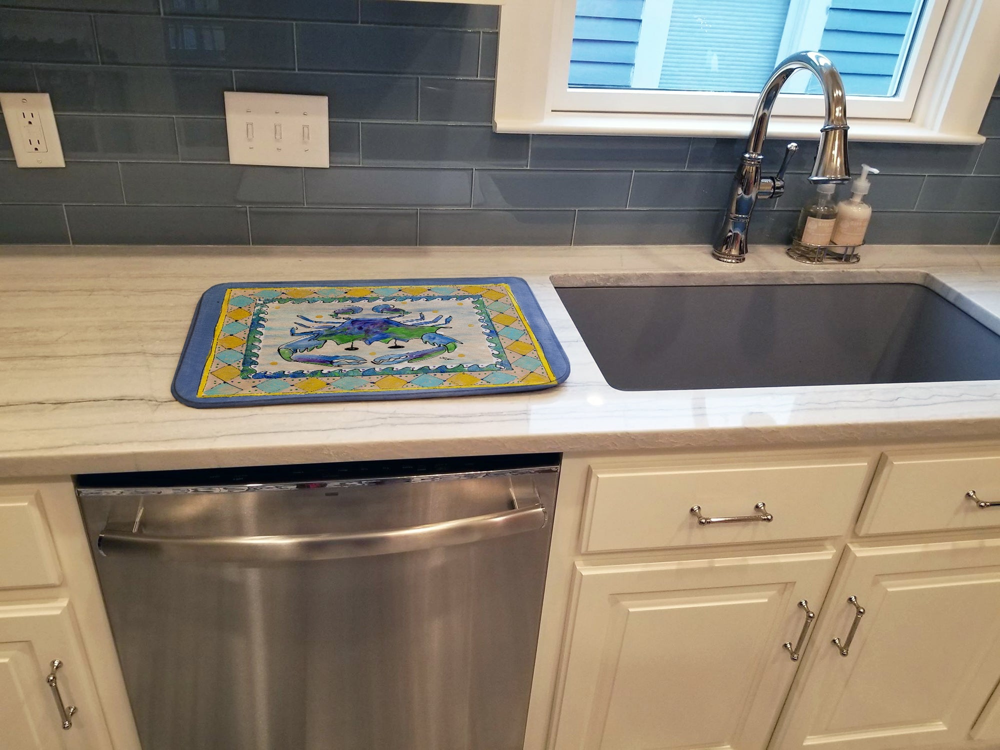 Crab Dish Drying Mat Absorbent Dish Drying Mat Pad for Kitchen Counter Dish Drainer Mat for Countertop, 14 x 21", Multicolor