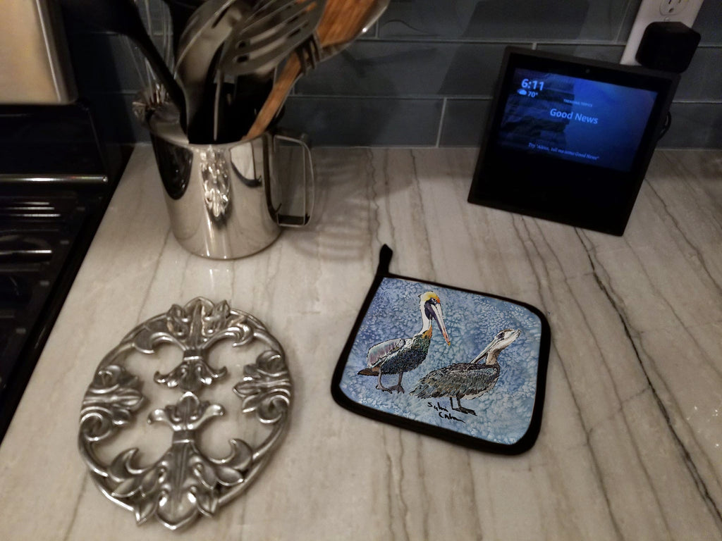 Pelican Pot Holder Set of 2 Heat Resistant Quilted Hot Pads 7.5 x 7.5 Inch, Insulated Kitchen Trivets for Cooking & Baking