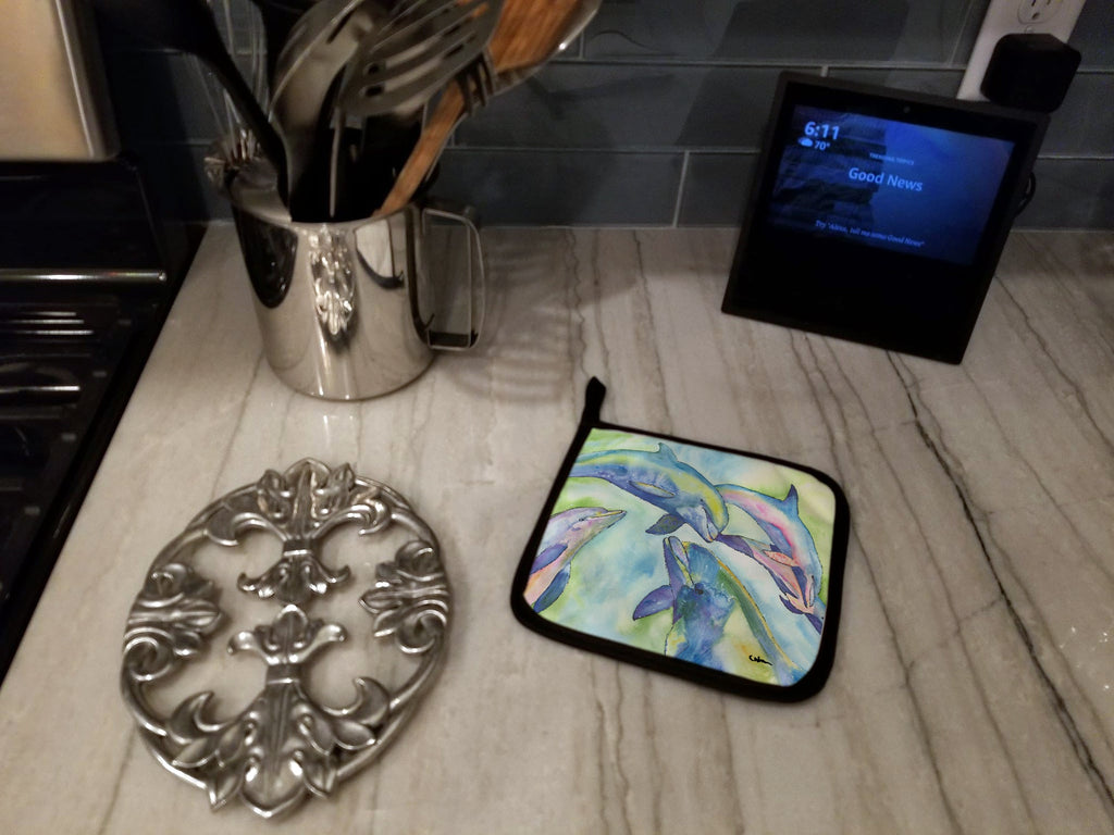 Dolphin Pot Holder Set of 2 Heat Resistant Quilted Hot Pads 7.5 x 7.5 Inch, Insulated Kitchen Trivets for Cooking & Baking