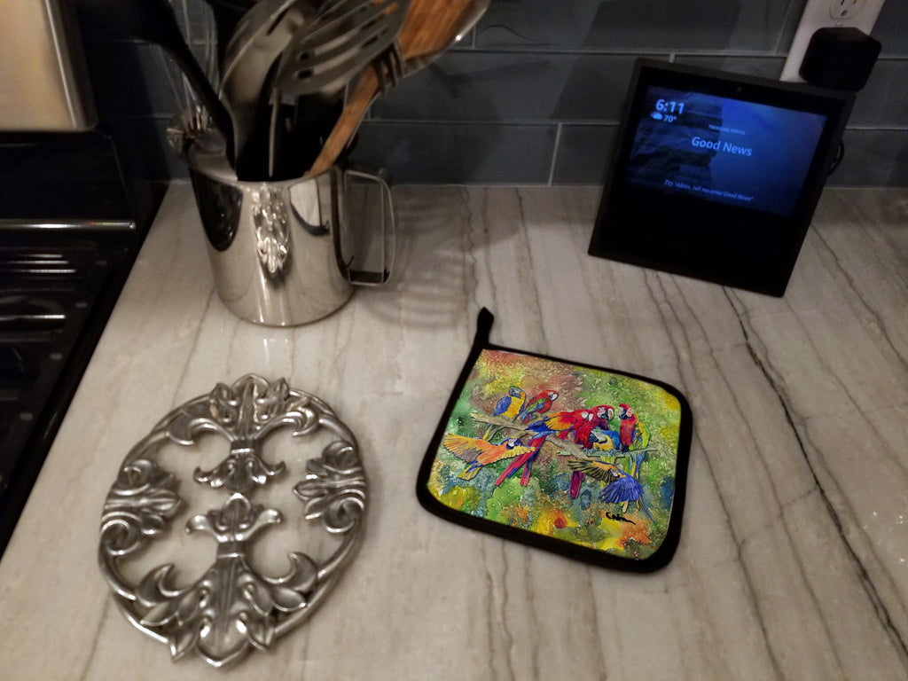 Parrots Galore Pot Holder Set of 2 Heat Resistant Quilted Hot Pads 7.5 x 7.5 Inch, Insulated Kitchen Trivets for Cooking & Baking