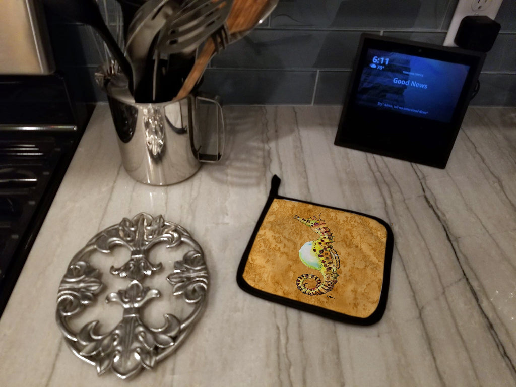 Seahorse Pot Holder Set of 2 Heat Resistant Quilted Hot Pads 7.5 x 7.5 Inch, Insulated Kitchen Trivets for Cooking & Baking