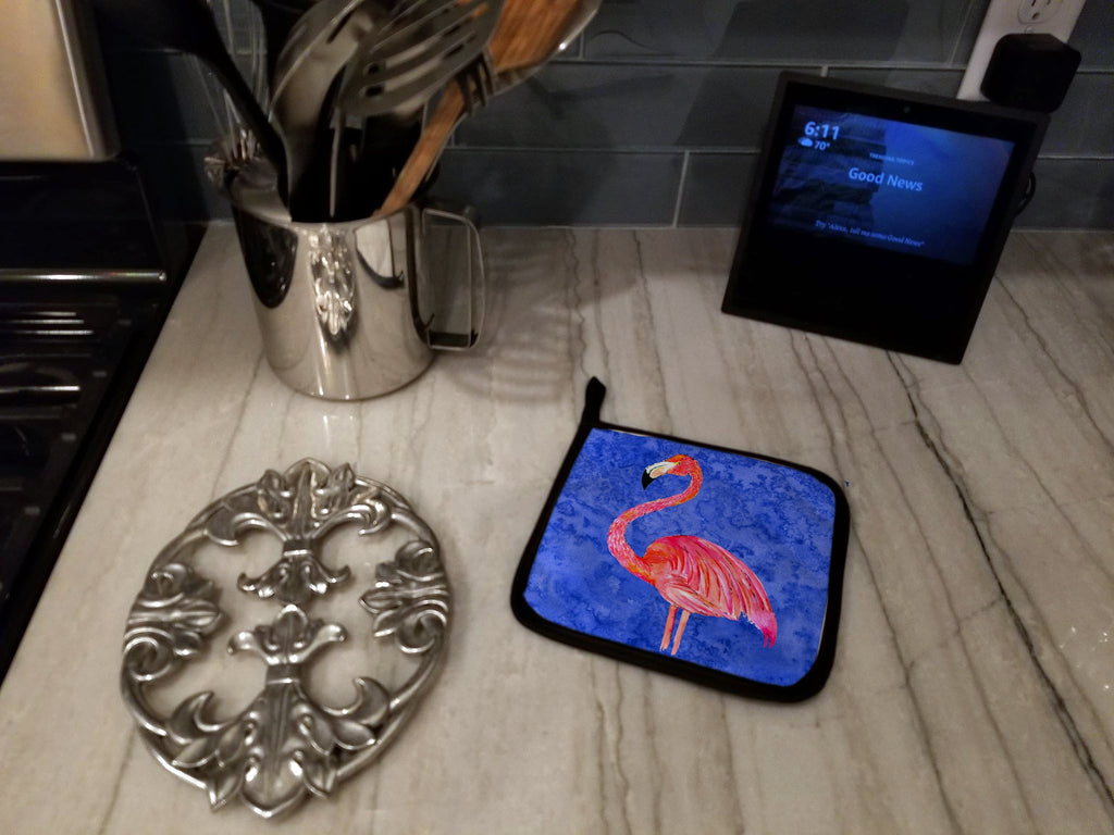 Flamingo Pot Holder Set of 2 Heat Resistant Quilted Hot Pads 7.5 x 7.5 Inch, Insulated Kitchen Trivets for Cooking & Baking