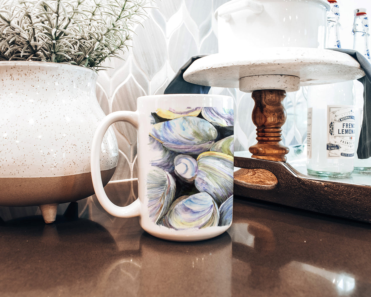Clam Quahog Ceramic Coffee Mug 15 oz Decorative Large C Handle Mug Cup for Tea, Cocoa Hot Chocolate