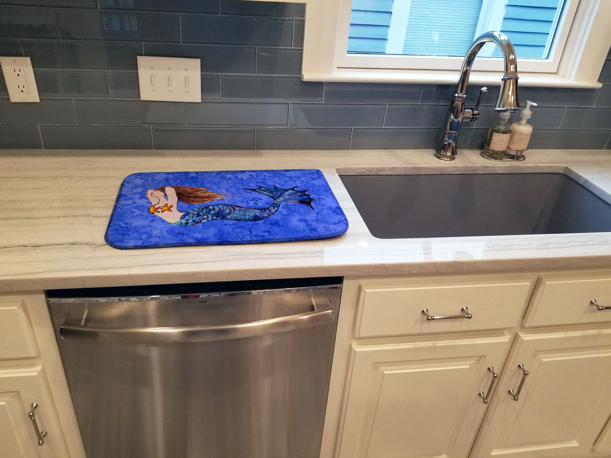 Brunette Mermaid on Blue Dish Drying Mat Absorbent Dish Drying Mat Pad for Kitchen Counter Dish Drainer Mat for Countertop, 14 x 21", Multicolor