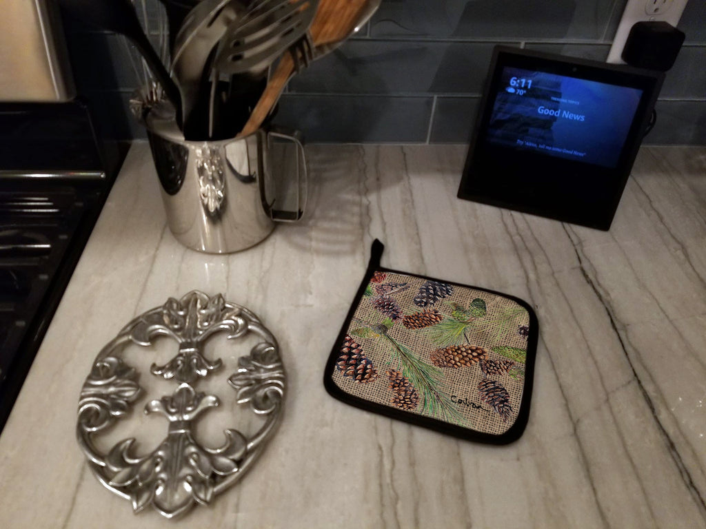 Pine Cones Pot Holder Set of 2 Heat Resistant Quilted Hot Pads 7.5 x 7.5 Inch, Insulated Kitchen Trivets for Cooking & Baking