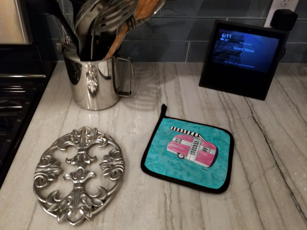Welcome to the Trailer Pot Holder Set of 2 Heat Resistant Quilted Hot Pads 7.5 x 7.5 Inch, Insulated Kitchen Trivets for Cooking & Baking