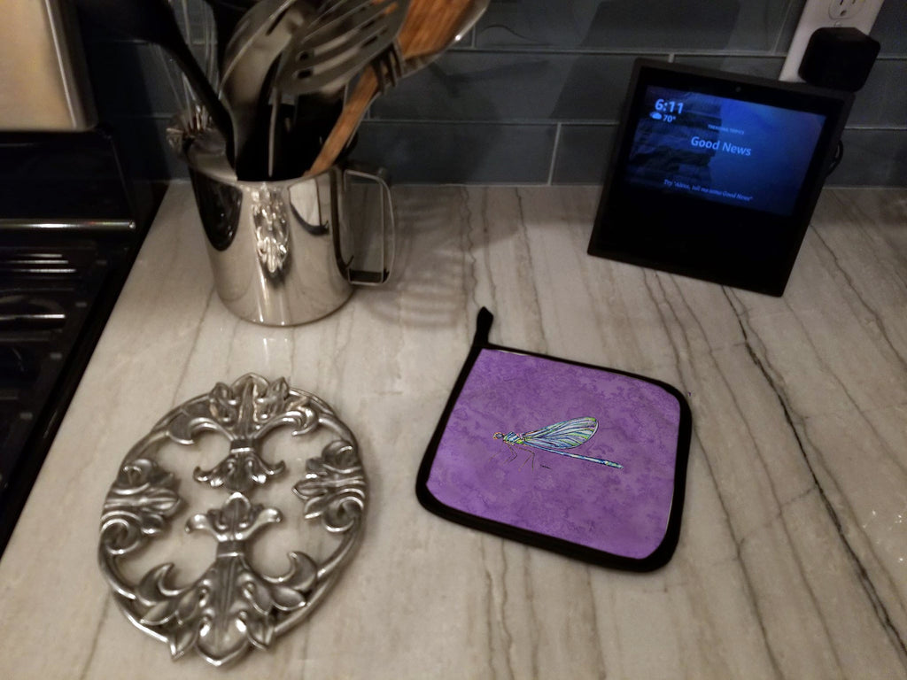 Dragonfly on Purple Pot Holder Set of 2 Heat Resistant Quilted Hot Pads 7.5 x 7.5 Inch, Insulated Kitchen Trivets for Cooking & Baking