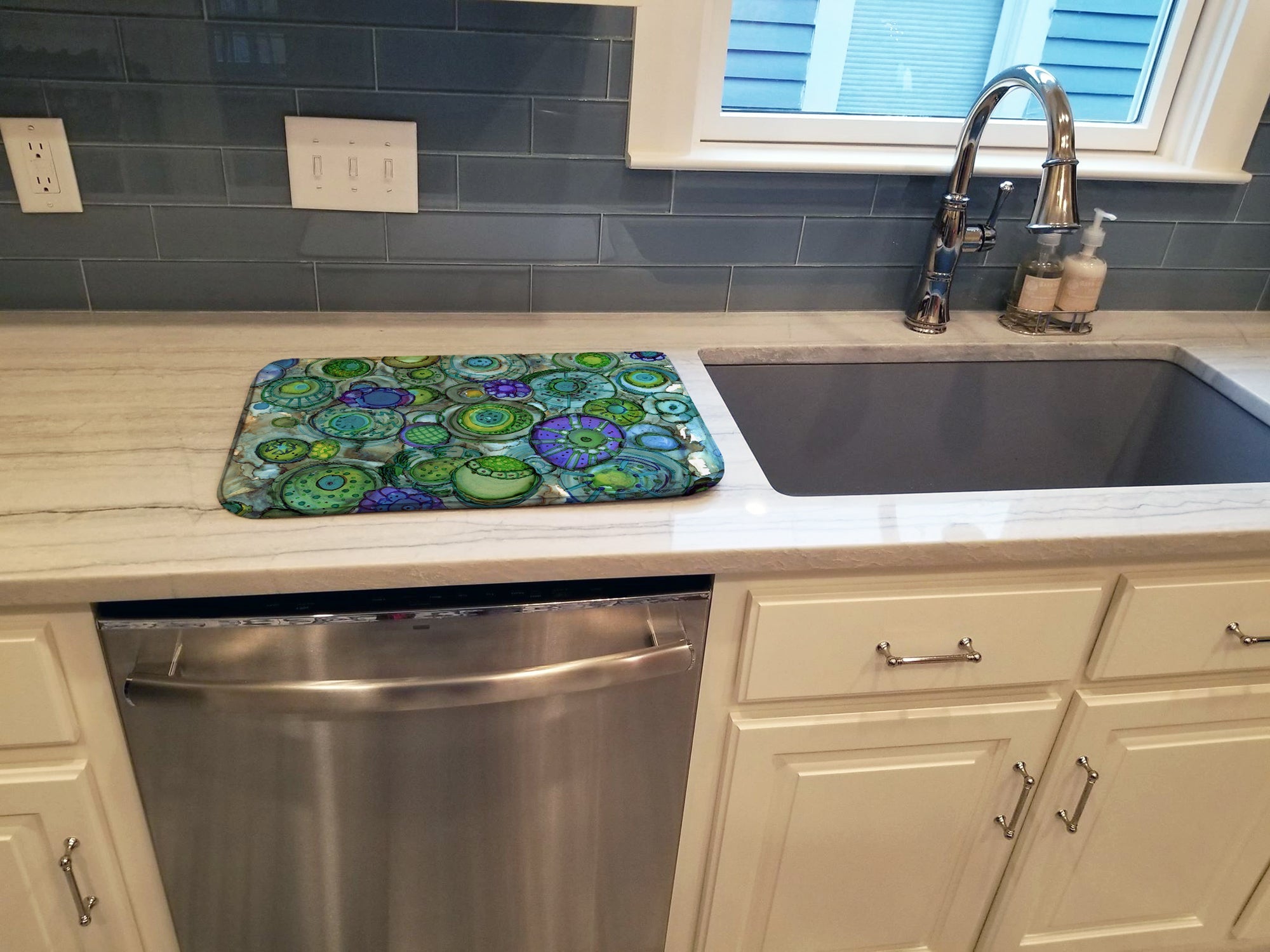 Abstract in Blues and Greens Dish Drying Mat Absorbent Dish Drying Mat Pad for Kitchen Counter Dish Drainer Mat for Countertop, 14 x 21", Multicolor