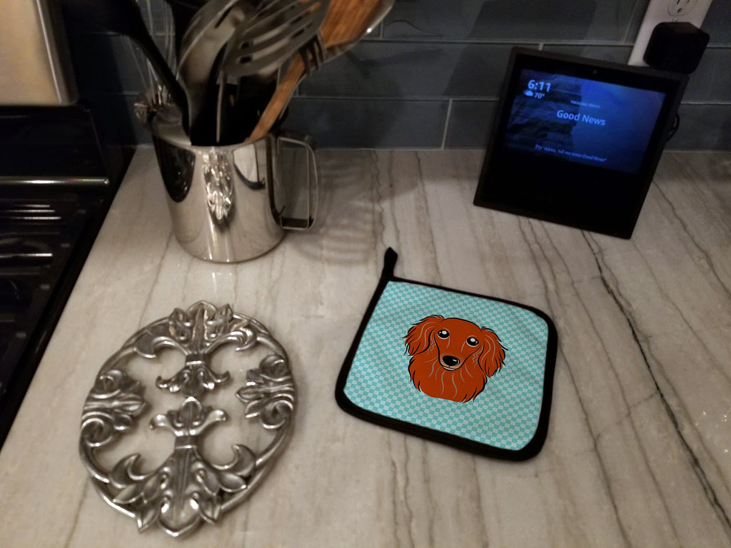 Checkerboard Blue Longhair Red Dachshund Pot Holder Set of 2 Heat Resistant Quilted Hot Pads 7.5 x 7.5 Inch, Insulated Kitchen Trivets for Cooking & Baking