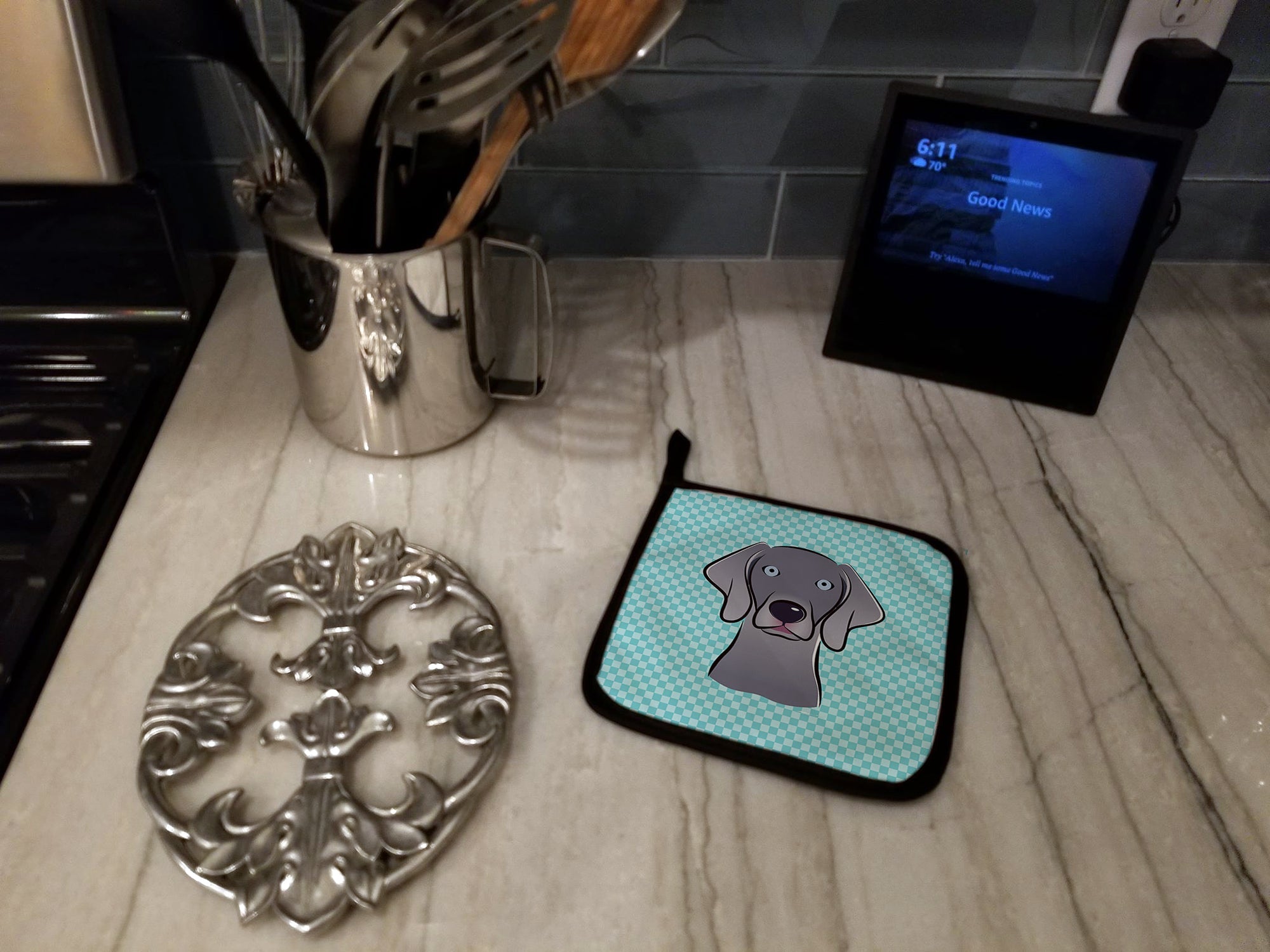 Checkerboard Blue Weimaraner Pot Holder Set of 2 Heat Resistant Quilted Hot Pads 7.5 x 7.5 Inch, Insulated Kitchen Trivets for Cooking & Baking