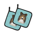 Checkerboard Blue Sheltie Pot Holder Set of 2 Heat Resistant Quilted Hot Pads 7.5 x 7.5 Inch, Insulated Kitchen Trivets for Cooking & Baking
