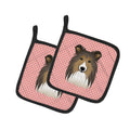 Checkerboard Pink Sheltie Pot Holder Set of 2 Heat Resistant Quilted Hot Pads 7.5 x 7.5 Inch, Insulated Kitchen Trivets for Cooking & Baking