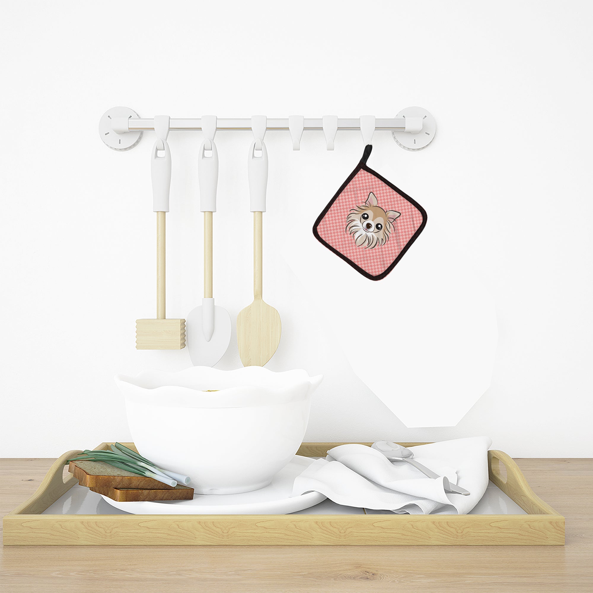 Checkerboard Pink Chihuahua Pot Holder Set of 2 Heat Resistant Quilted Hot Pads 7.5 x 7.5 Inch, Insulated Kitchen Trivets for Cooking & Baking