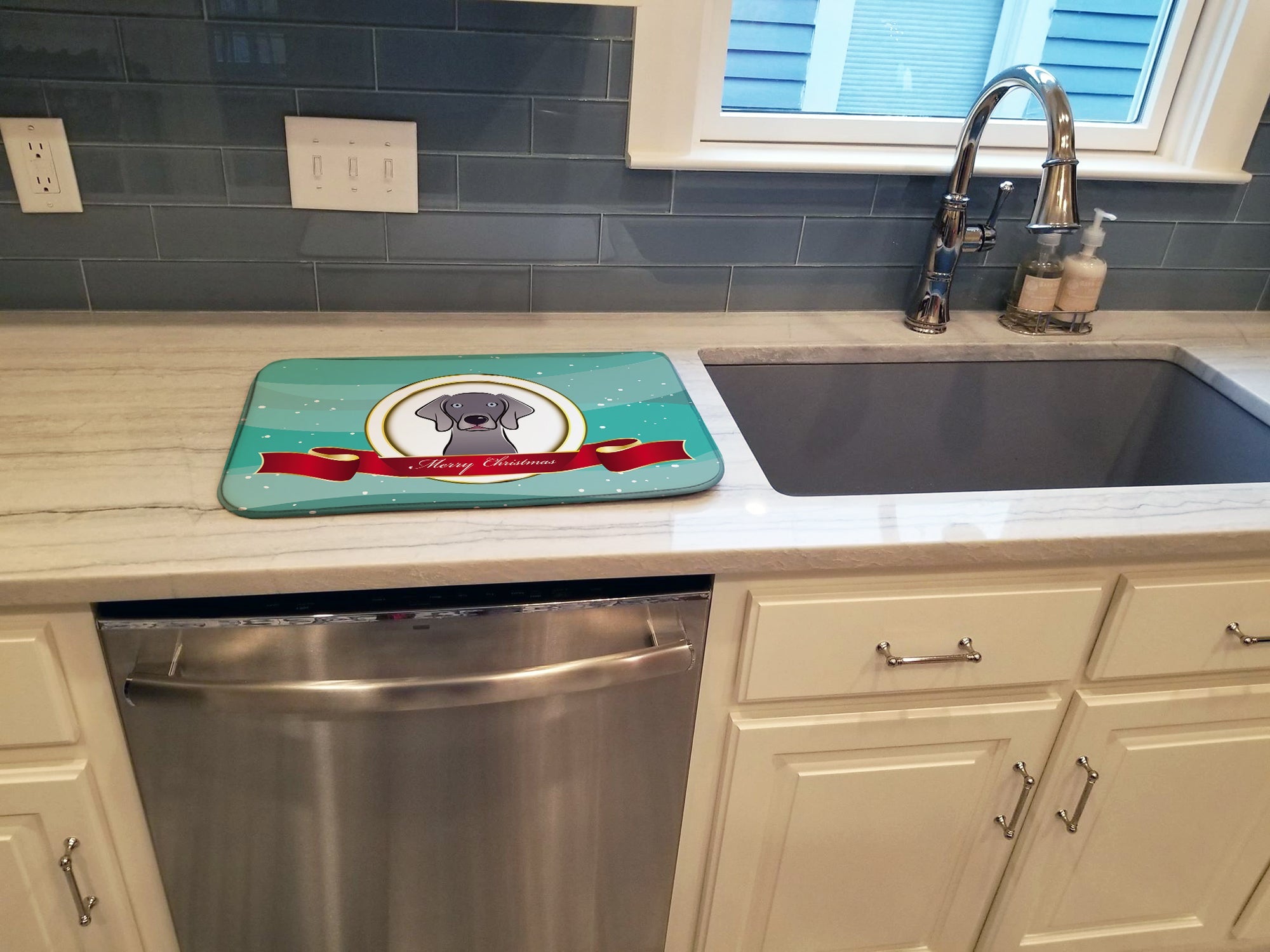 Weimaraner Merry Christmas Dish Drying Mat Absorbent Dish Drying Mat Pad for Kitchen Counter Dish Drainer Mat for Countertop, 14 x 21", Multicolor