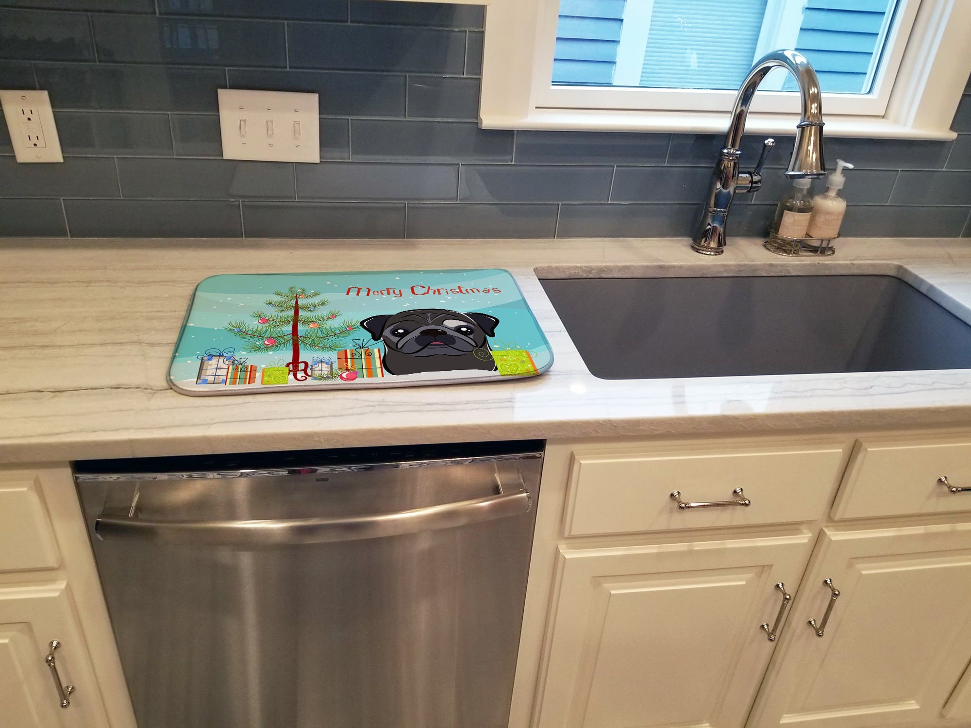 Christmas Tree and Black Pug Dish Drying Mat Absorbent Dish Drying Mat Pad for Kitchen Counter Dish Drainer Mat for Countertop, 14 x 21", Multicolor
