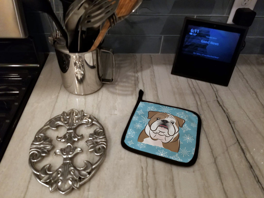 Snowflake English Bulldog  Pot Holder Set of 2 Heat Resistant Quilted Hot Pads 7.5 x 7.5 Inch, Insulated Kitchen Trivets for Cooking & Baking