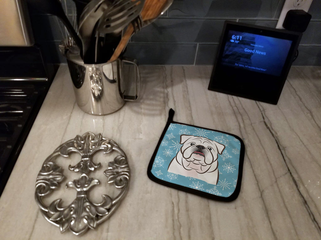 Snowflake White English Bulldog  Pot Holder Set of 2 Heat Resistant Quilted Hot Pads 7.5 x 7.5 Inch, Insulated Kitchen Trivets for Cooking & Baking