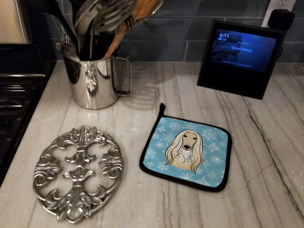 Snowflake Afghan Hound Pot Holder Set of 2 Heat Resistant Quilted Hot Pads 7.5 x 7.5 Inch, Insulated Kitchen Trivets for Cooking & Baking