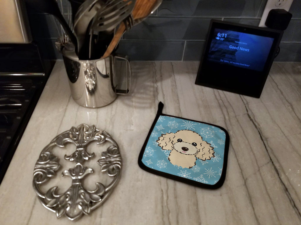 Snowflake Buff Poodle Pot Holder Set of 2 Heat Resistant Quilted Hot Pads 7.5 x 7.5 Inch, Insulated Kitchen Trivets for Cooking & Baking