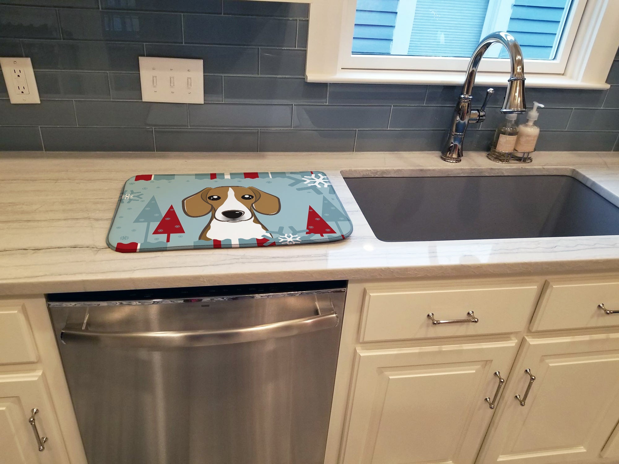 Winter Holiday Beagle Dish Drying Mat Absorbent Dish Drying Mat Pad for Kitchen Counter Dish Drainer Mat for Countertop, 14 x 21", Multicolor