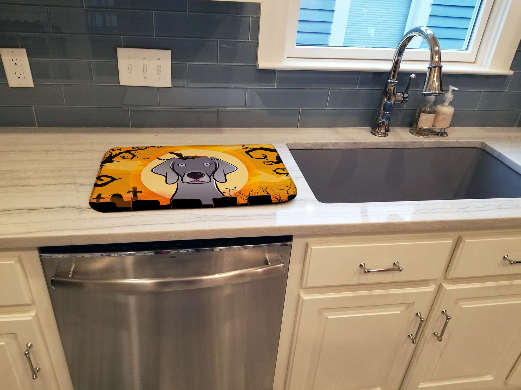 Halloween Weimaraner Dish Drying Mat Absorbent Dish Drying Mat Pad for Kitchen Counter Dish Drainer Mat for Countertop, 14 x 21", Multicolor