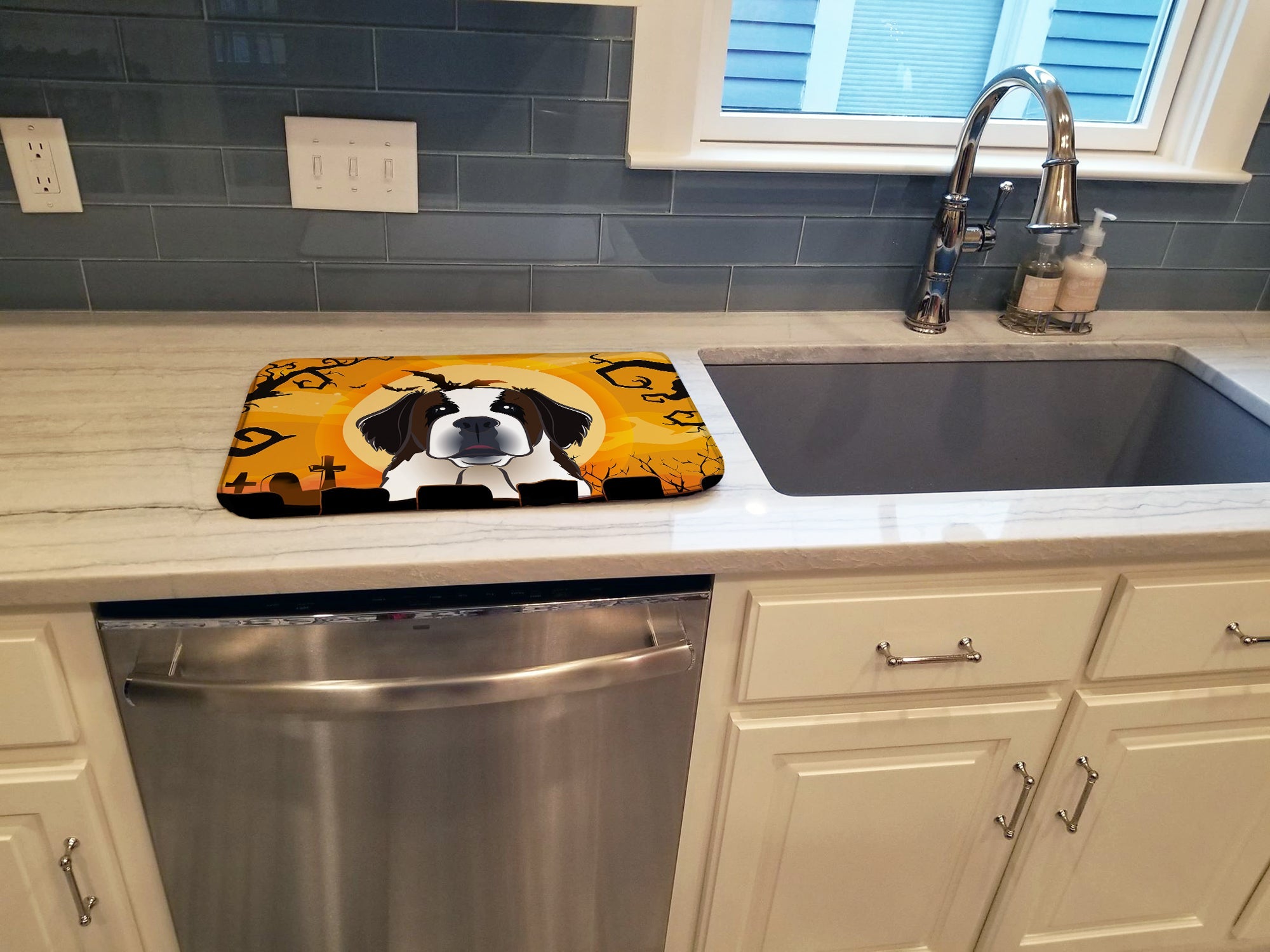 Halloween Saint Bernard Dish Drying Mat Absorbent Dish Drying Mat Pad for Kitchen Counter Dish Drainer Mat for Countertop, 14 x 21", Multicolor