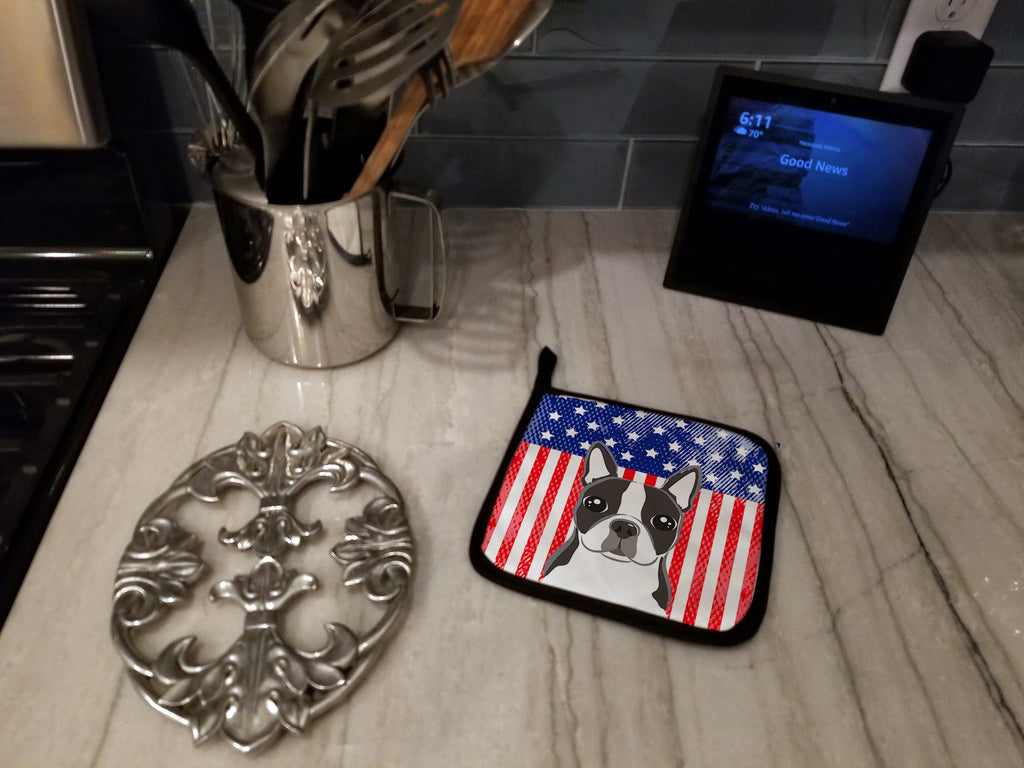 American Flag and Boston Terrier Pot Holder Set of 2 Heat Resistant Quilted Hot Pads 7.5 x 7.5 Inch, Insulated Kitchen Trivets for Cooking & Baking