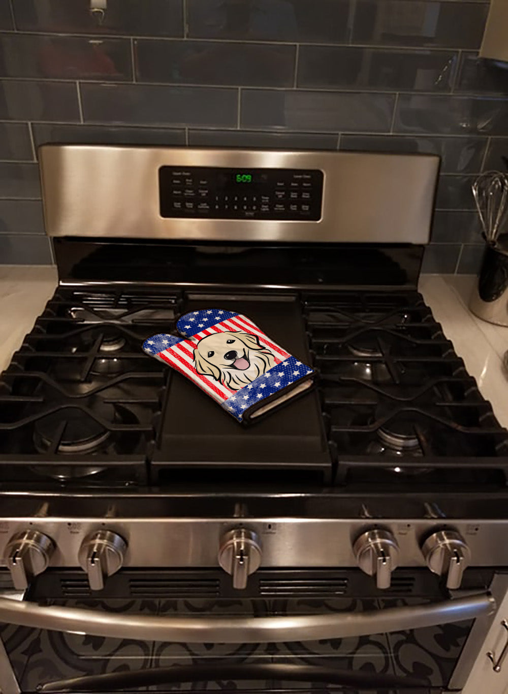 American Flag and Golden Retriever Oven Mitt Heat Resistant Thick Oven Mitt for Hot Pans and Oven, Kitchen Mitt Protect Hands, Cooking Baking Glove