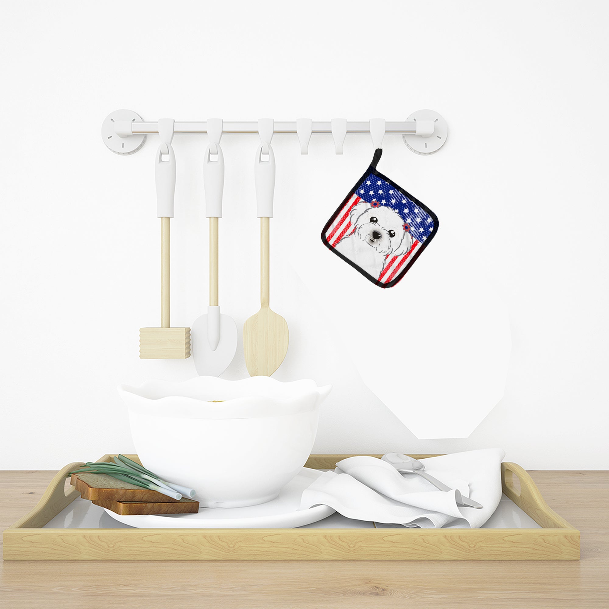 American Flag and Maltese Pot Holder Set of 2 Heat Resistant Quilted Hot Pads 7.5 x 7.5 Inch, Insulated Kitchen Trivets for Cooking & Baking