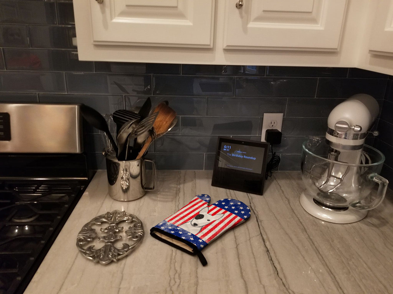 American Flag and Bull Terrier Oven Mitt Heat Resistant Thick Oven Mitt for Hot Pans and Oven, Kitchen Mitt Protect Hands, Cooking Baking Glove