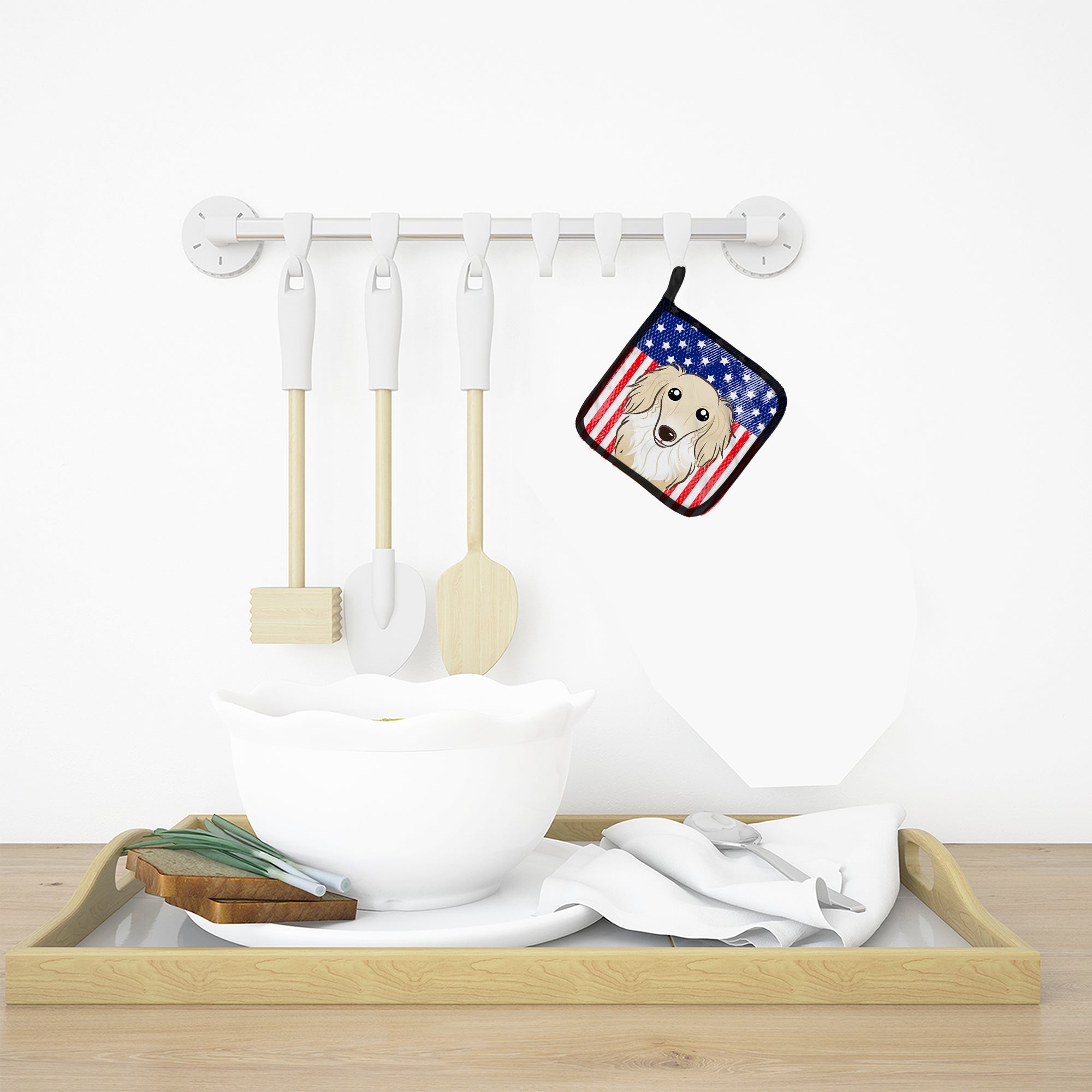 American Flag and Longhair Creme Dachshund Pot Holder Set of 2 Heat Resistant Quilted Hot Pads 7.5 x 7.5 Inch, Insulated Kitchen Trivets for Cooking & Baking