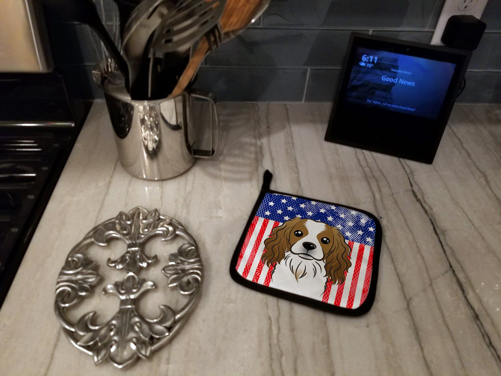 American Flag and Cavalier Spaniel Pot Holder Set of 2 Heat Resistant Quilted Hot Pads 7.5 x 7.5 Inch, Insulated Kitchen Trivets for Cooking & Baking