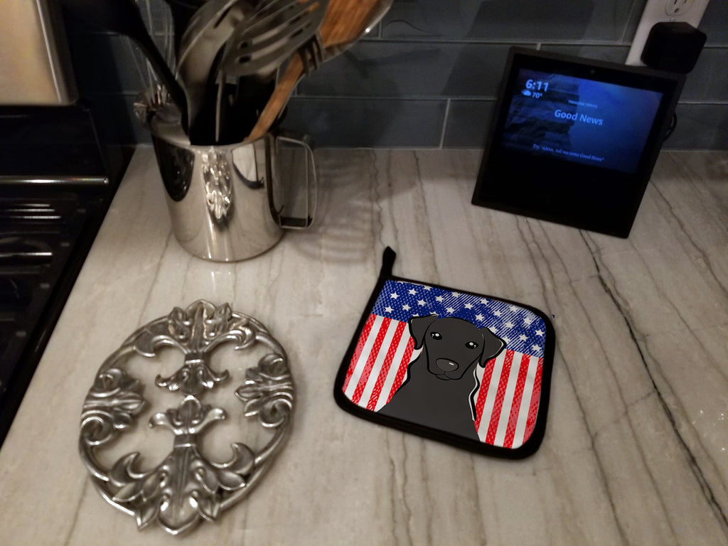 American Flag and Black Labrador Pot Holder Set of 2 Heat Resistant Quilted Hot Pads 7.5 x 7.5 Inch, Insulated Kitchen Trivets for Cooking & Baking