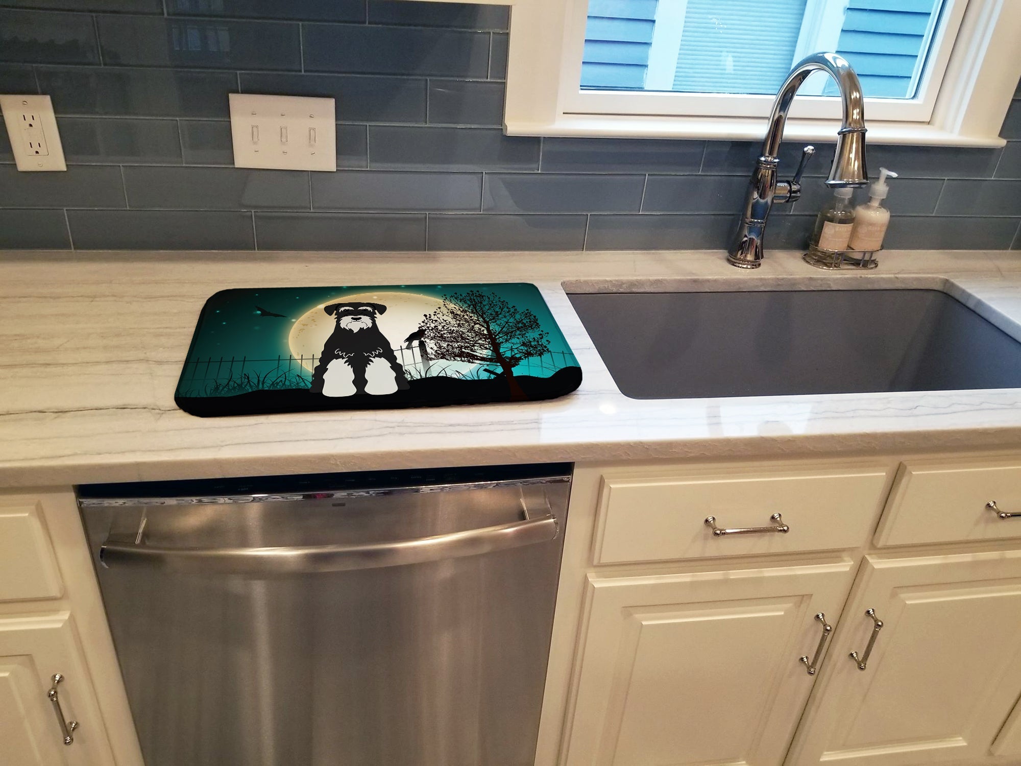 Halloween Scary Standard Schnauzer Salt and Pepper Dish Drying Mat Absorbent Dish Drying Mat Pad for Kitchen Counter Dish Drainer Mat for Countertop, 14 x 21", Multicolor