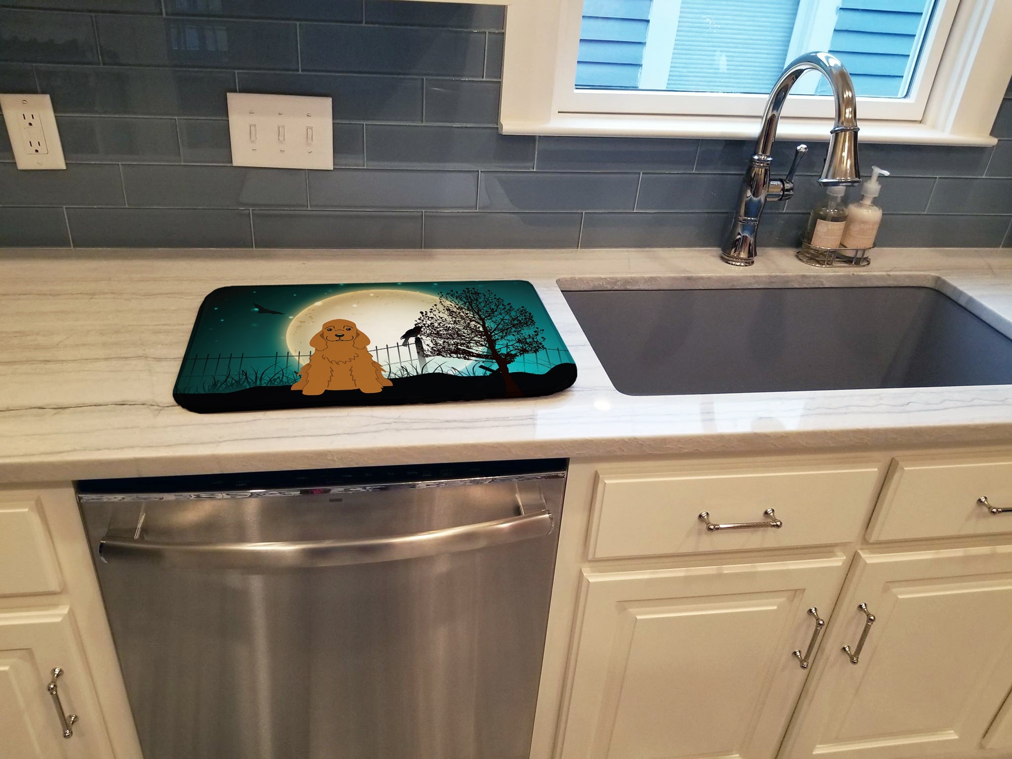 Halloween Scary Cocker Spaniel Red Dish Drying Mat Absorbent Dish Drying Mat Pad for Kitchen Counter Dish Drainer Mat for Countertop, 14 x 21", Multicolor