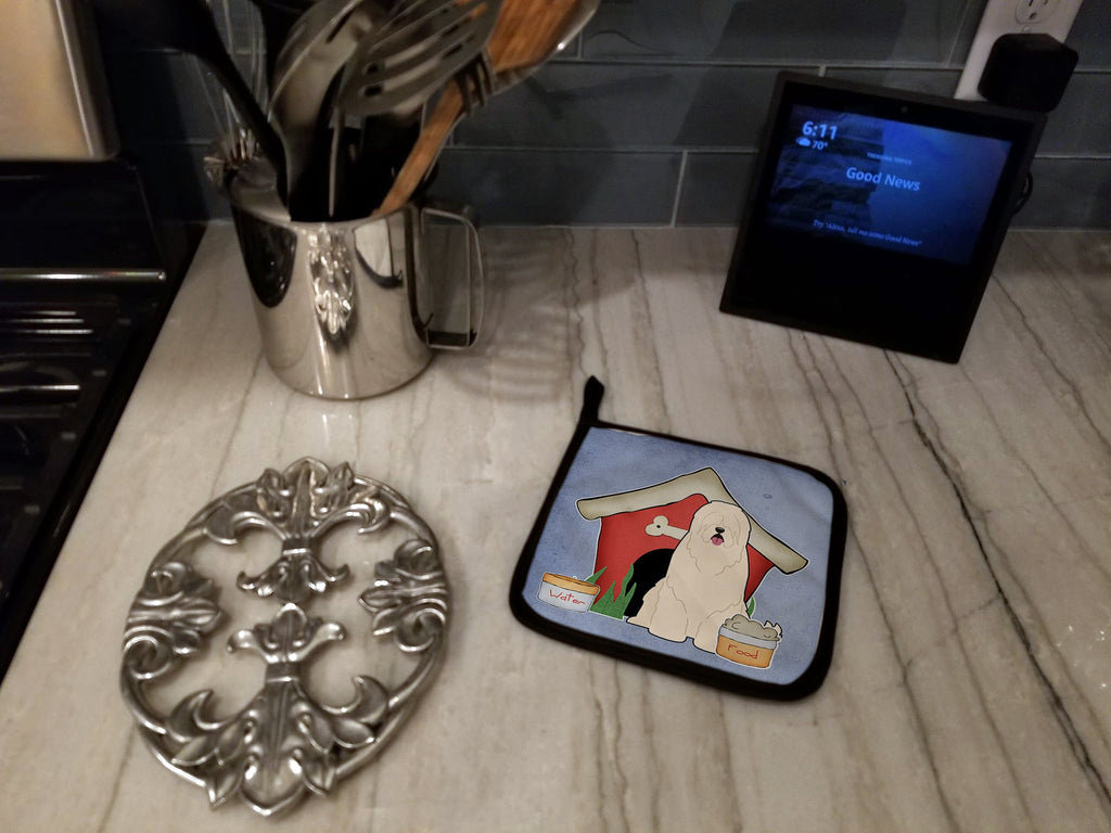 Dog House Collection South Russian Sheepdog Pot Holder Set of 2 Heat Resistant Quilted Hot Pads 7.5 x 7.5 Inch, Insulated Kitchen Trivets for Cooking & Baking