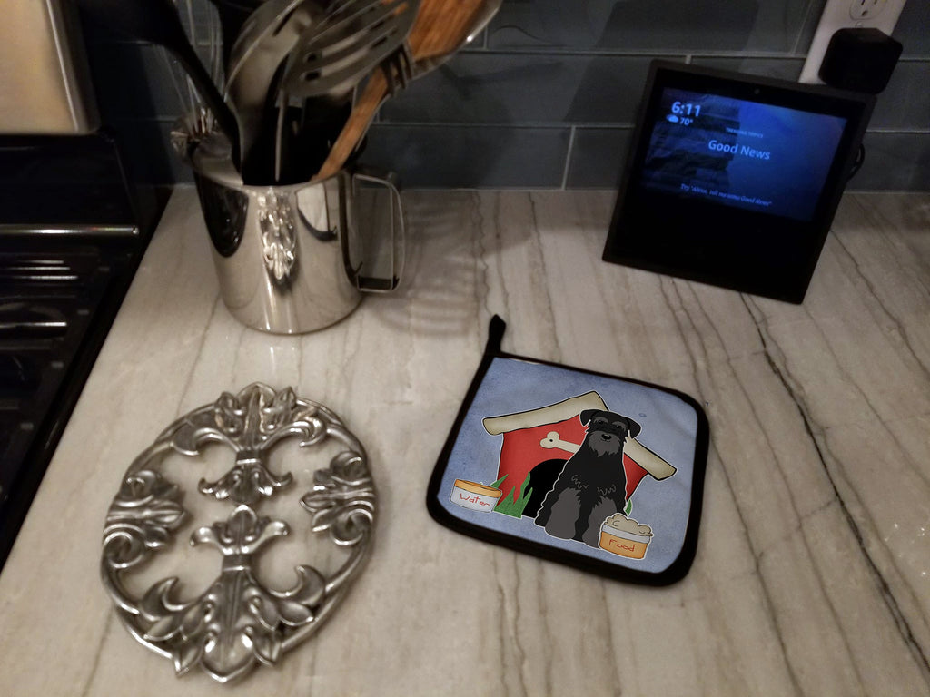 Dog House Collection Standard Schnauzer Black Pot Holder Set of 2 Heat Resistant Quilted Hot Pads 7.5 x 7.5 Inch, Insulated Kitchen Trivets for Cooking & Baking