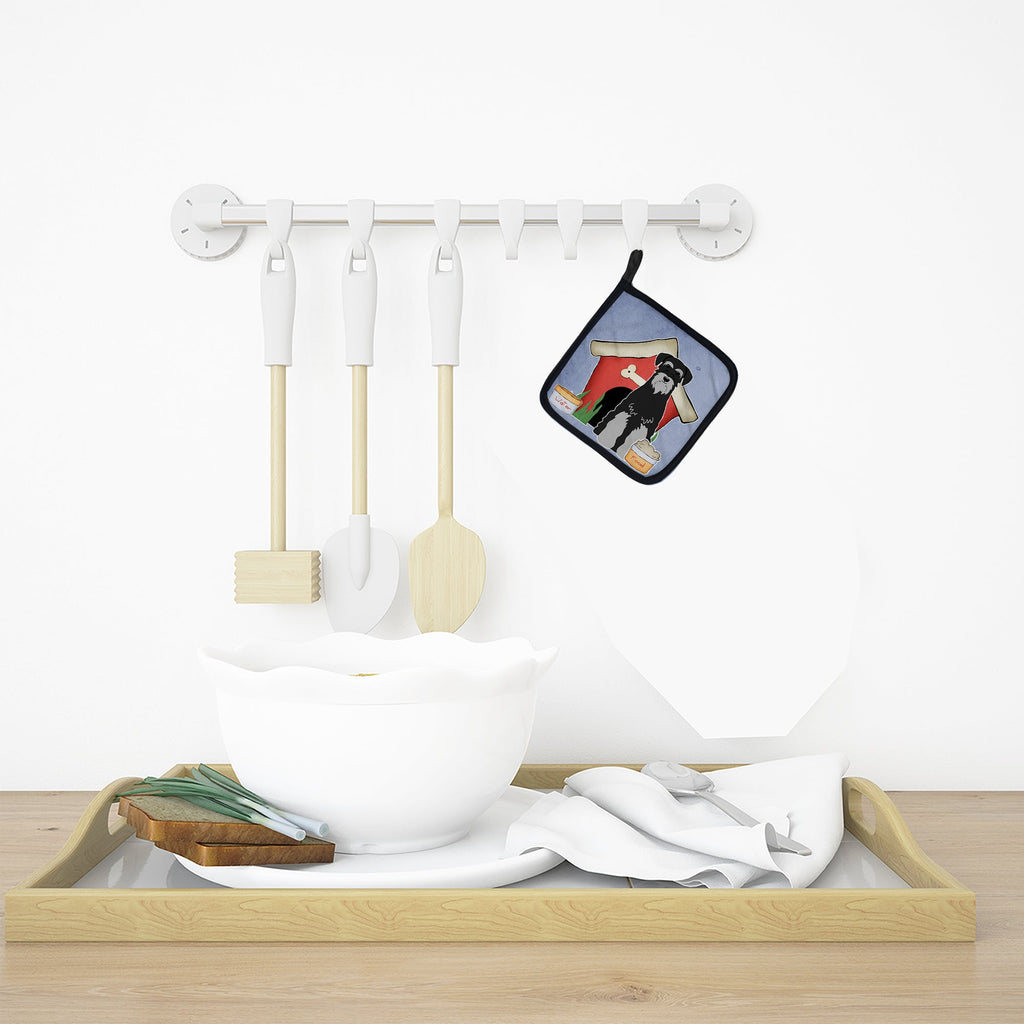 Dog House Collection Standard Schnauzer Black Grey Pot Holder Set of 2 Heat Resistant Quilted Hot Pads 7.5 x 7.5 Inch, Insulated Kitchen Trivets for Cooking & Baking