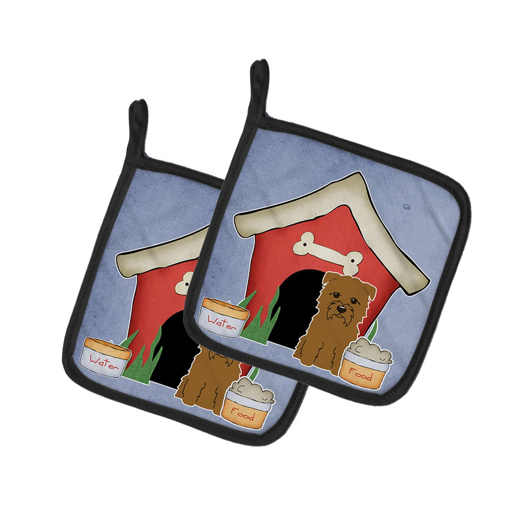Dog House Collection Glen of Imal Tan Pot Holder Set of 2 Heat Resistant Quilted Hot Pads 7.5 x 7.5 Inch, Insulated Kitchen Trivets for Cooking & Baking