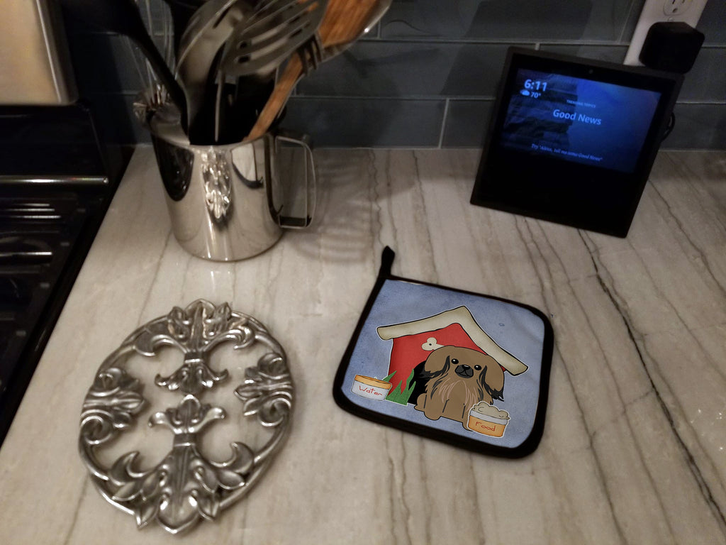 Dog House Collection Pekingese Tan Pot Holder Set of 2 Heat Resistant Quilted Hot Pads 7.5 x 7.5 Inch, Insulated Kitchen Trivets for Cooking & Baking