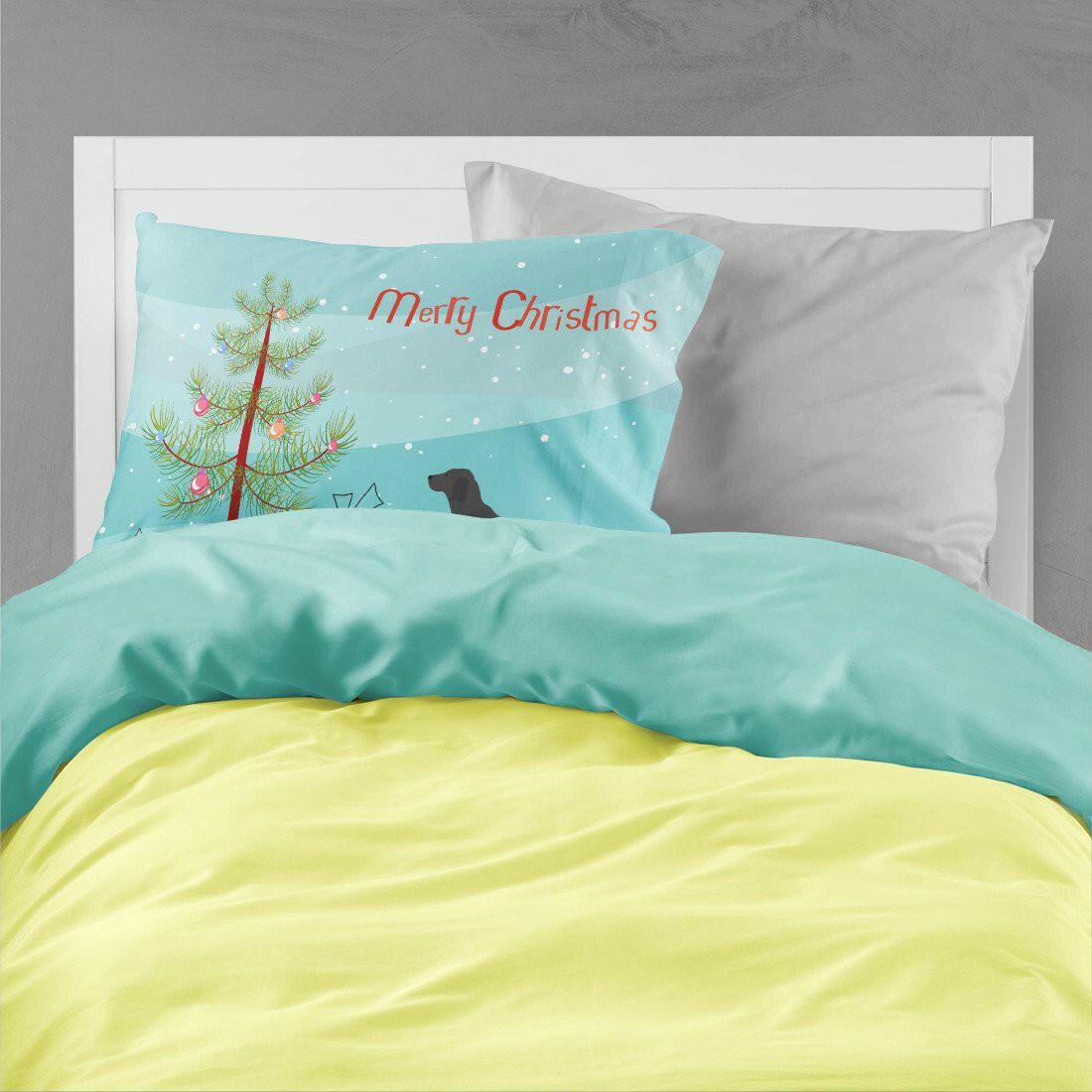 Black Labrador Retriever Merry Christmas Tree Standard Pillowcase Lightweight Super Soft Easy Care Decorative Artwork Pillowcase, Standard
